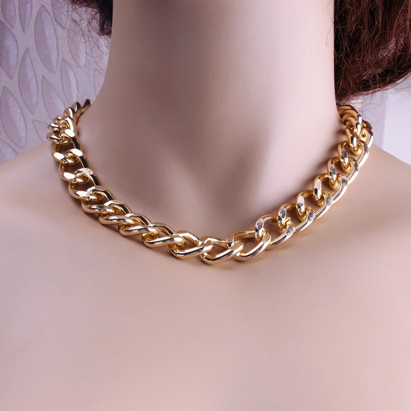 Fashion Chain Pearl Necklace For Women Baroque Pearl Metal Charm Pendant Necklaces Choker Snake Chain Jewelry Gold Silver Color