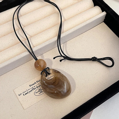 Vintage Acrylic Water Drop Hollow Irregular Geometric Pendant Necklace Woman Wax Rope Beaded Adjustable Sweater Chain Jewelry