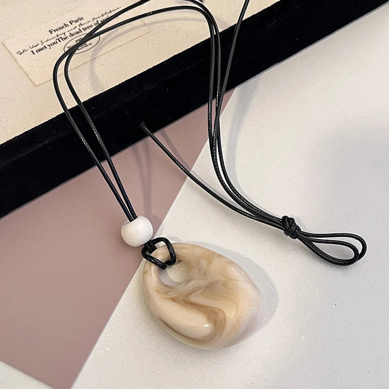 Vintage Acrylic Water Drop Hollow Irregular Geometric Pendant Necklace Woman Wax Rope Beaded Adjustable Sweater Chain Jewelry